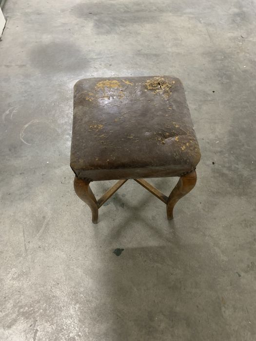 Old bench to restore64752333396737121