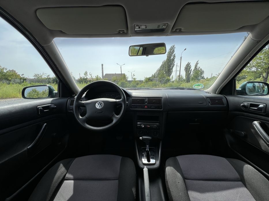 Volkswagen Golf 4 2000рік 1.6 АВТОМАТ