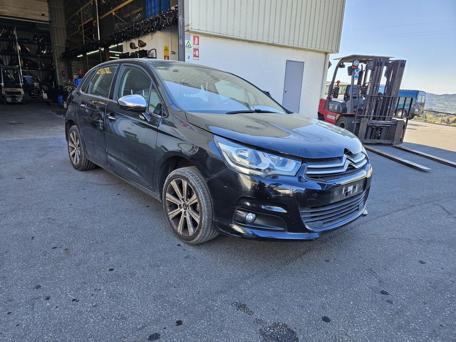 Citroën C4 II 1.6 BlueHDi de 2016 para peças