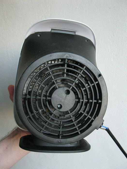 Тепловентилятор дуйчик Electrolux EFH/S-1125N не греет!