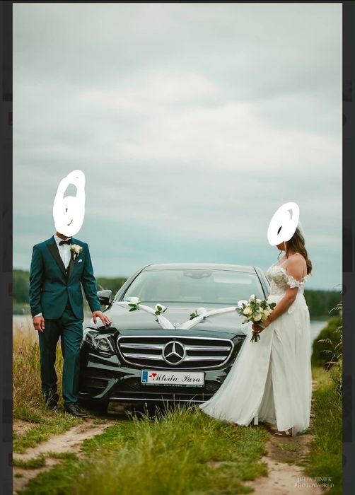 Dekoracje na samochód ślubny