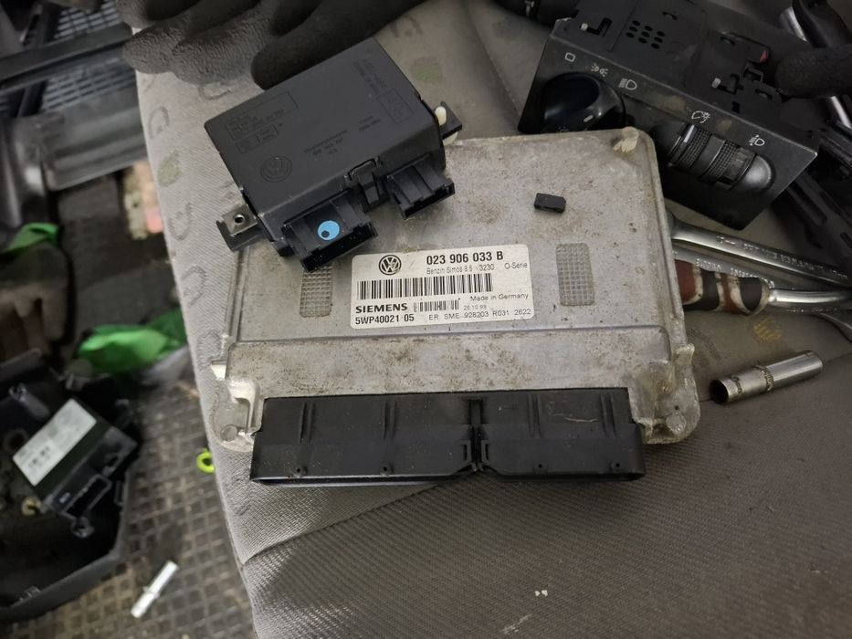 Продам блок управління двигуном фольксваген т4 benzin 2.5