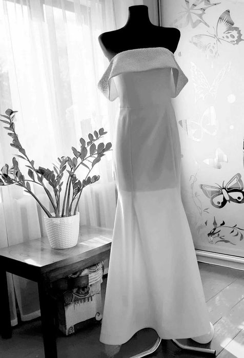 Сукня плаття весільне вечірнє