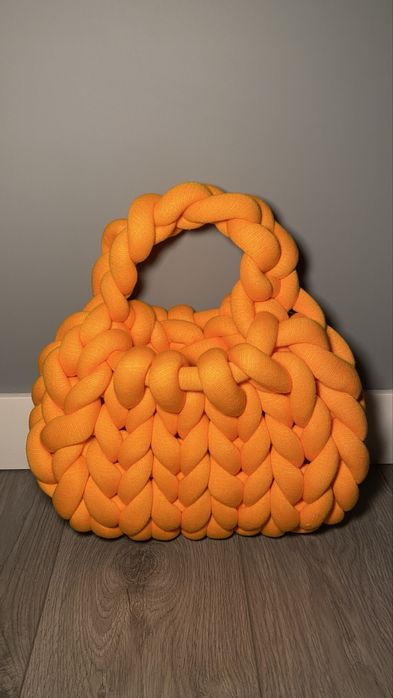 Вязанная сумка ручной работы