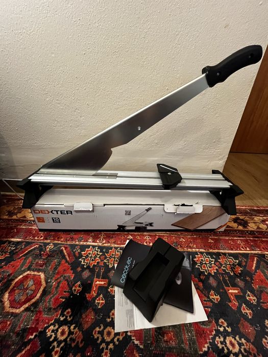 Guilhotina para Piso Laminado Dexter (Até 8mm) – Como Nova