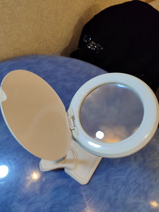 Настільна usb лампа.