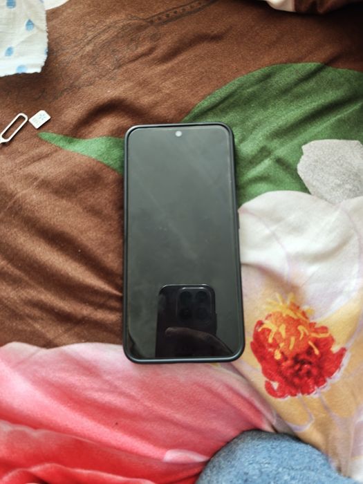 Продам сяомі 15  12/512