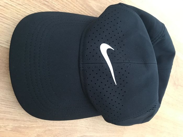 Czapka NIKE z daszkiem czarna