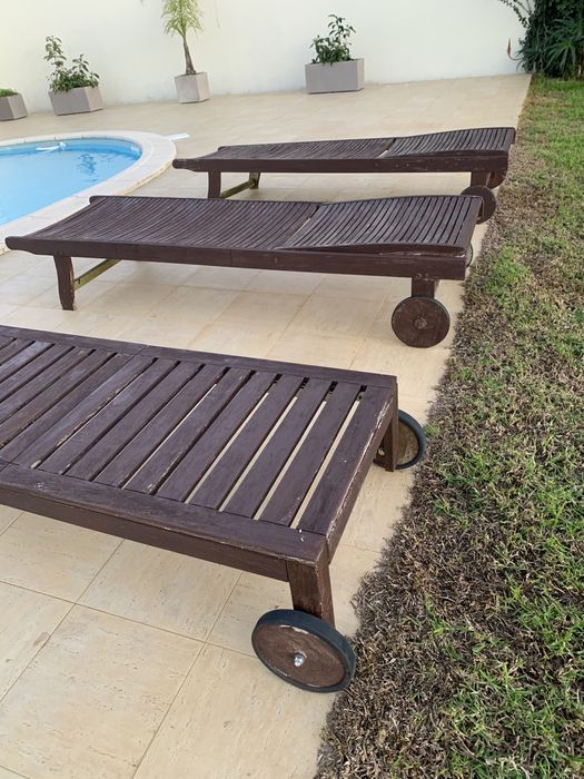 esperguiçadeiras madeira + capas de proteção