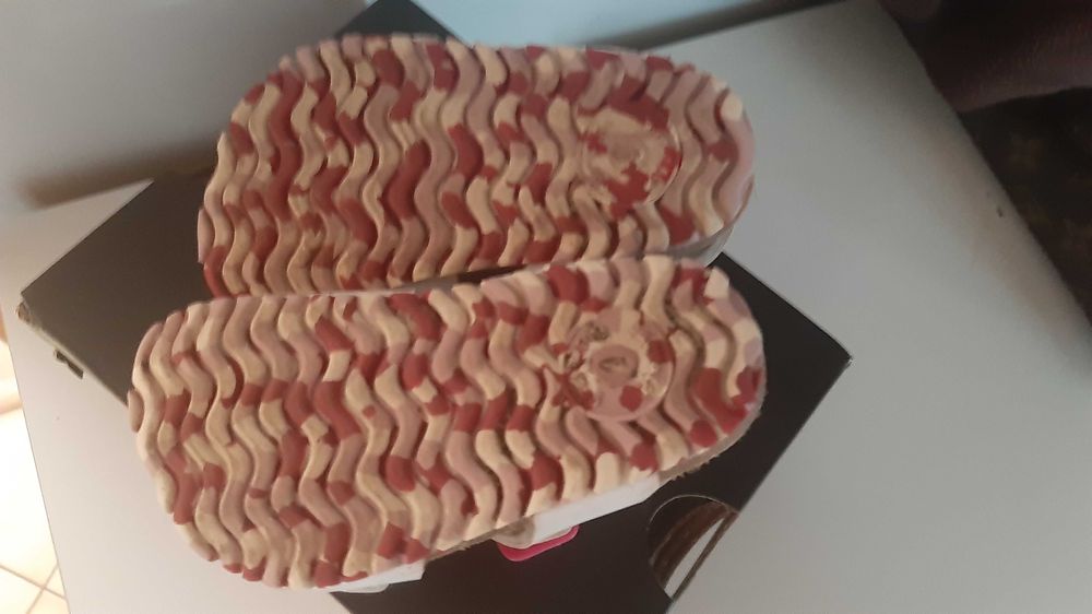 Sandalki skorzane Garvalin roz 21