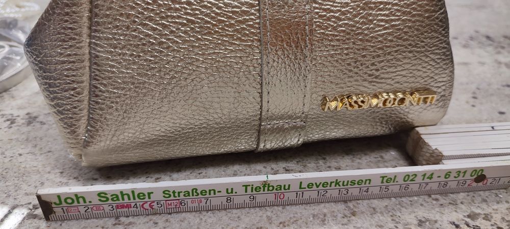 Massimo Contti skóra naturalna mała torebka babcinka złota nowa