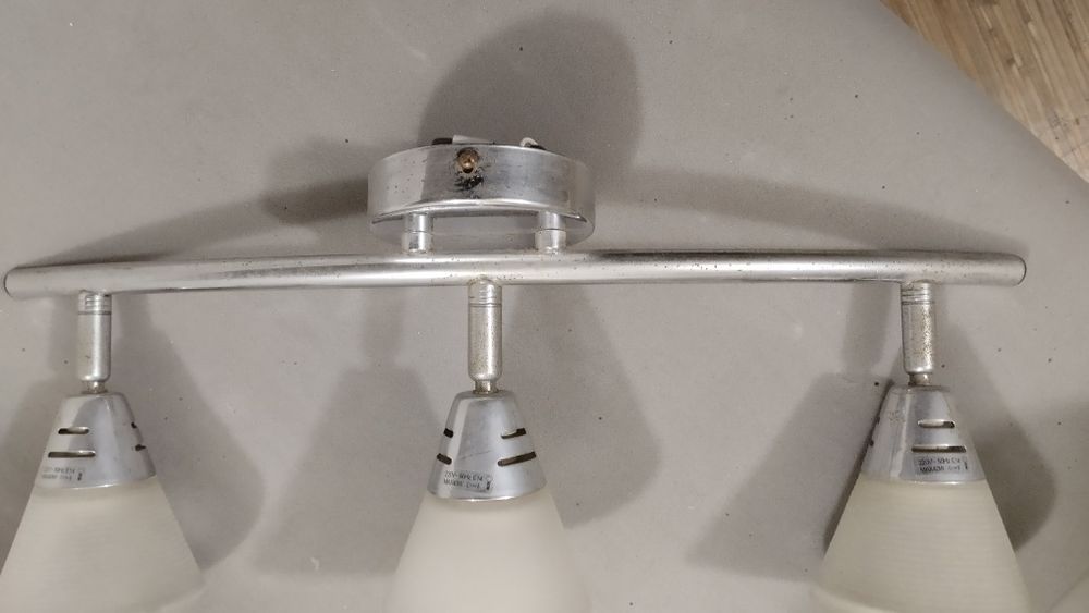 Продам.      Бра