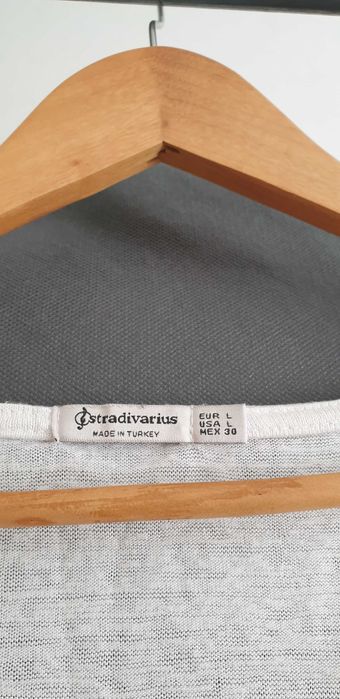 Camisola branca com renda