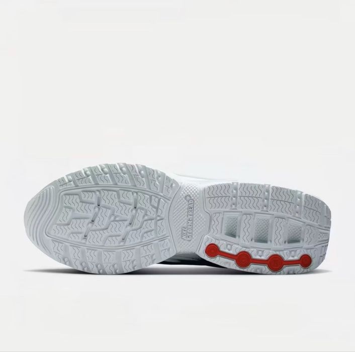 Кросівки Nike Air Max DN Roam