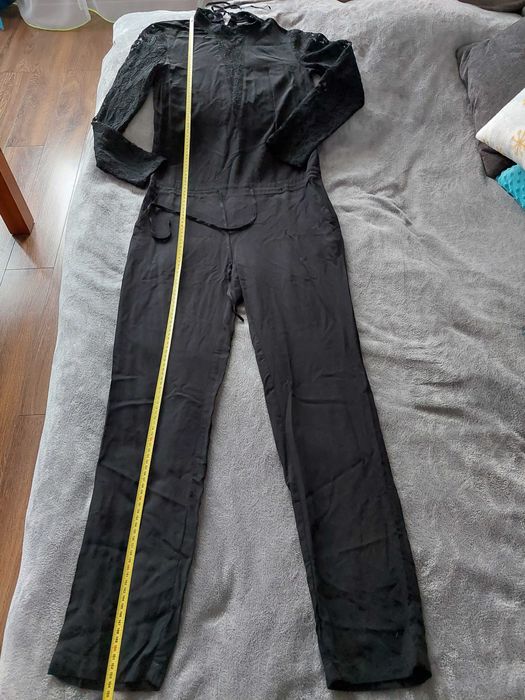 Kombinezon damski z koronką BODYFLIRT