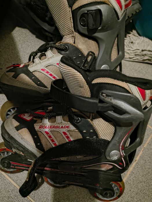 Обувь для девочек.Ролики.Гольфы.Стельки