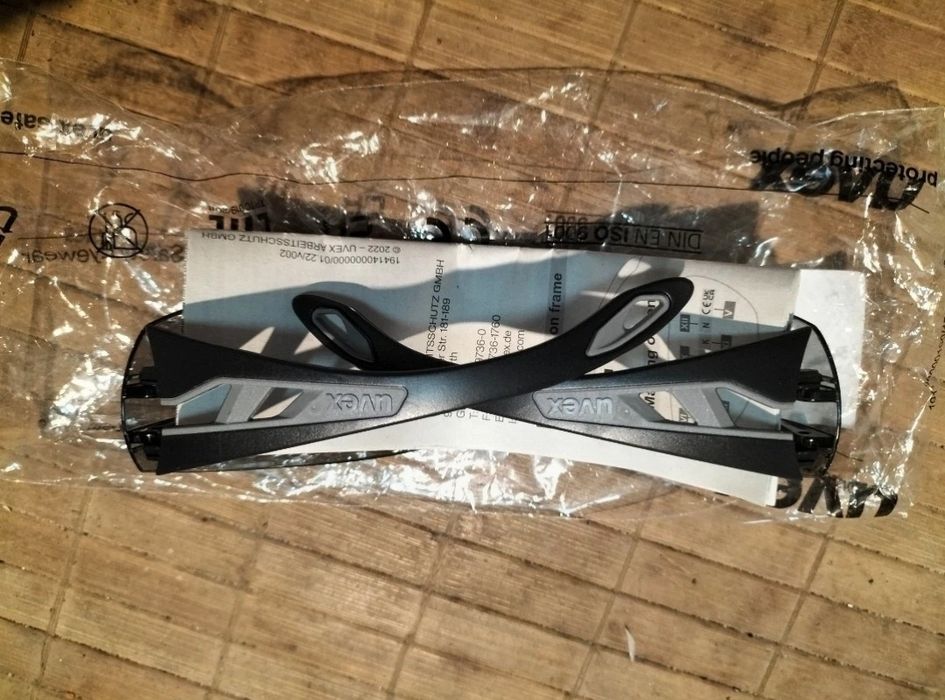 Nowe okulary uvex