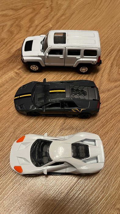 ミニカー allounge Autko Samochód Wyścigowy Resorak Metalowy 1:64 - 18902 - LeanToys