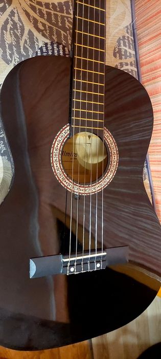 Гитара 6 струнна!!