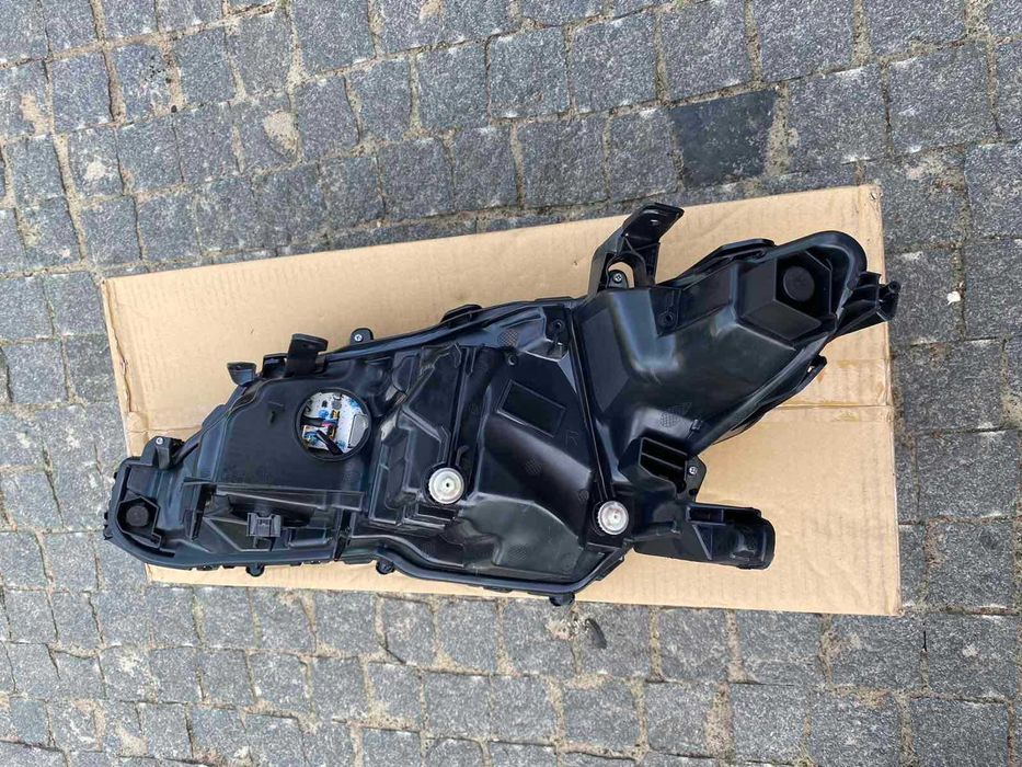 Фара передняя правая Toyota Camry XV70  от2017- 21гг Full LED