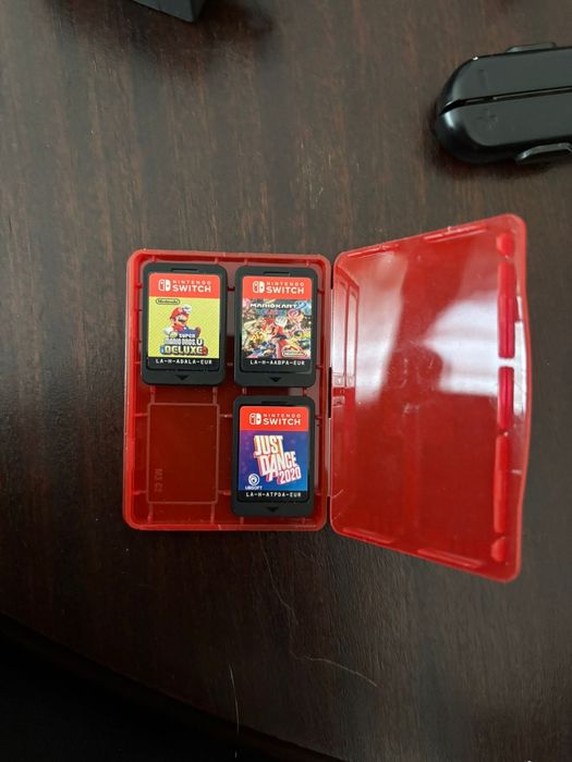 Nintendo Switch Completa + 3 Jogos