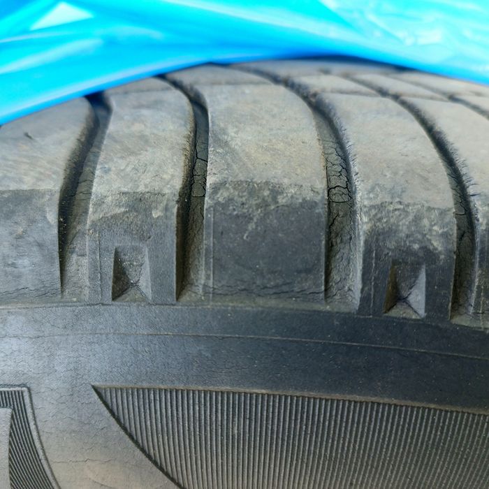 Michelin Latitude Diamaris 215/65 R16 98H