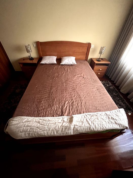 Quarto de casal completo - bom estado