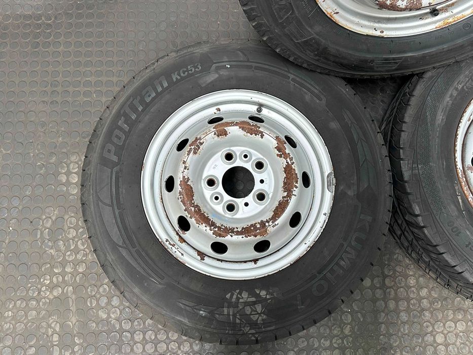 Jantes 15 com pneus Peugeot Boxer / Citroen Jumper 2017