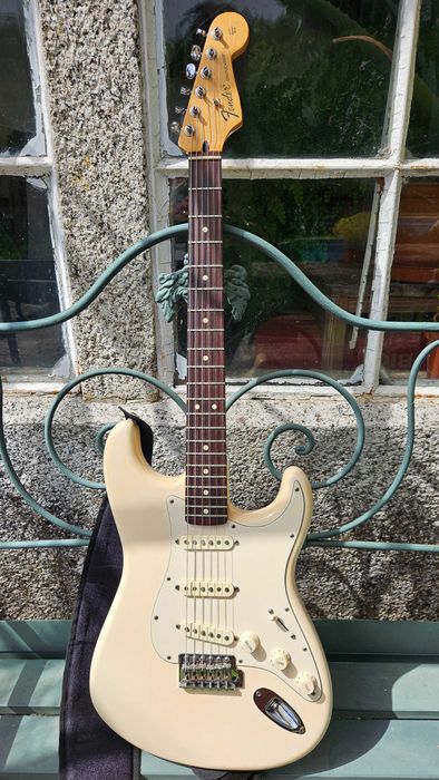 Fender Stratocaster 2010 - Pickups custom e outros upgrades