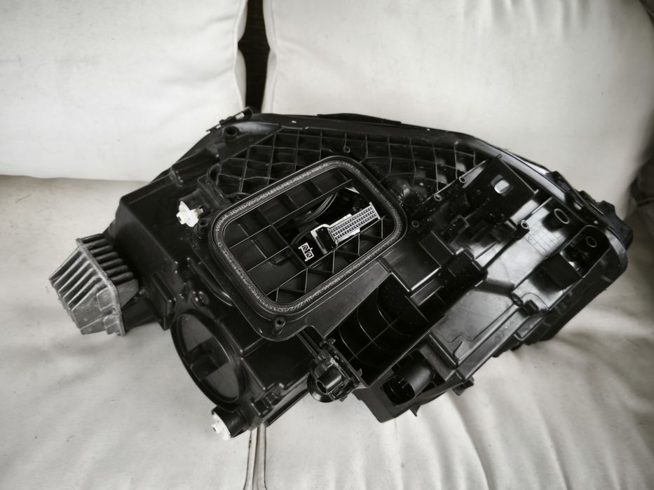 Farol direito full Led performance Mercedes GLA 247