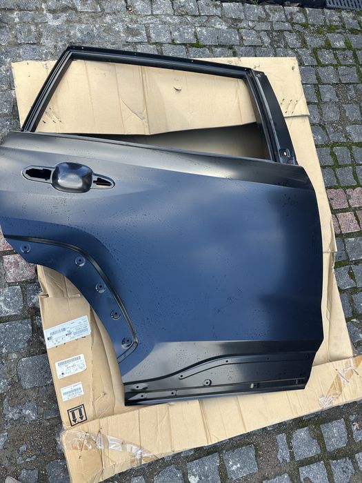 Rav4 2019-25 двері задні праві нові оригінал.