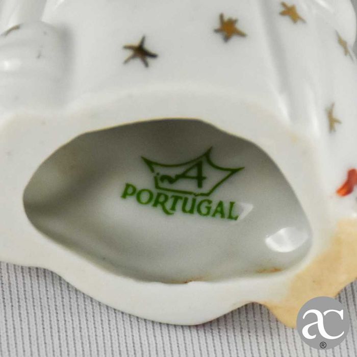 Conjunto de 3 pequenos budas em porcelana Artibus