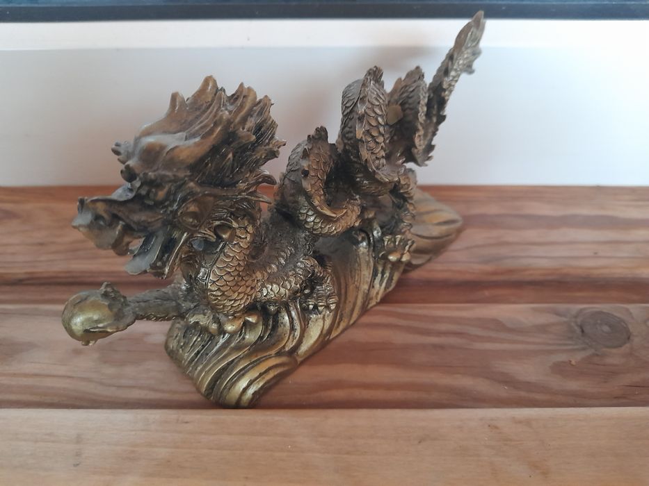 Статуетка дракон золотий