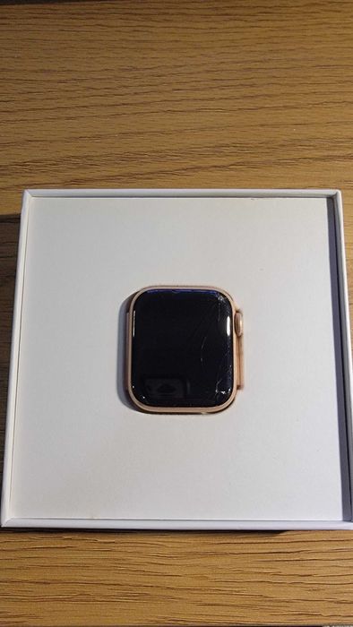 Apple watch 4 - vidro partido