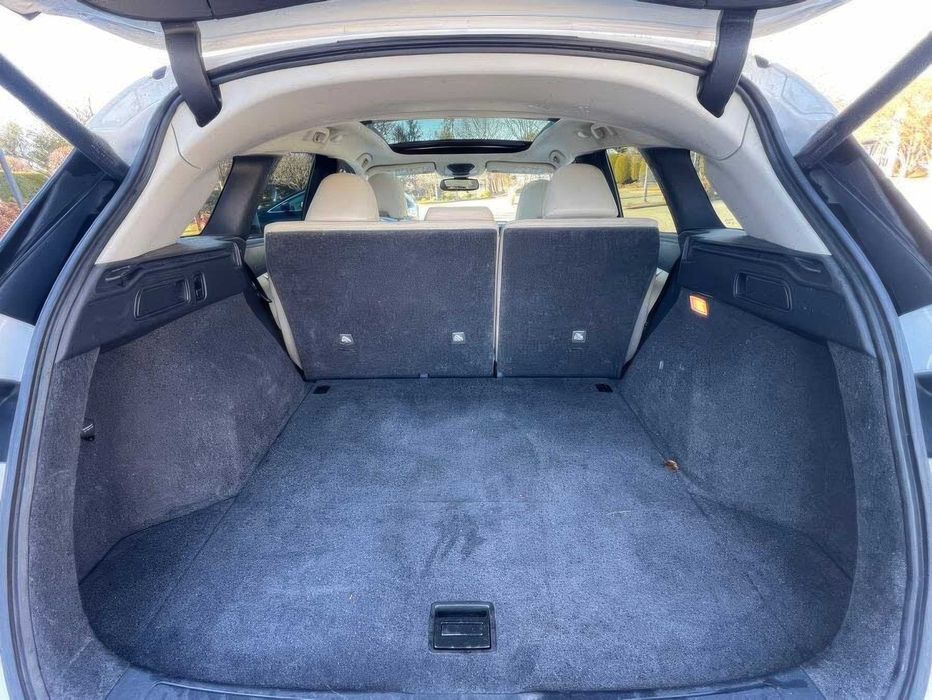 Infiniti QX50      2021