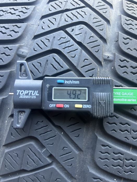 Opony zimowe 245/40R18 x4 szt pierlli 22r