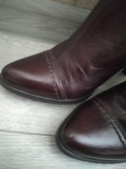 Шкіряні жіночі  чобітки 35 розмір, сапожки. ботінки