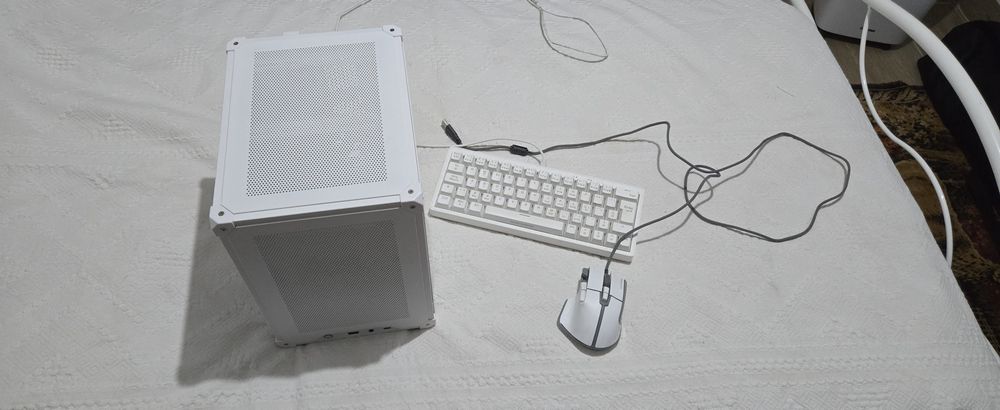 Desktop Mini ITX | Intel Core i5-12400 | 16GB RAM | 1TB M.2 SSD | Windows 11 Pro