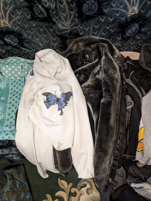 Бесплатно детские вещи, обувь