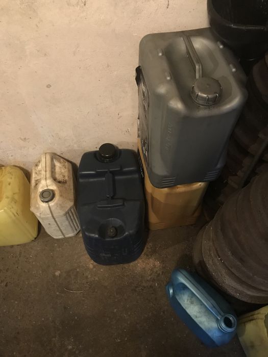 Канистры 10л 20л 18л 22л  бочка 60-200л для топлива дизель масло тара