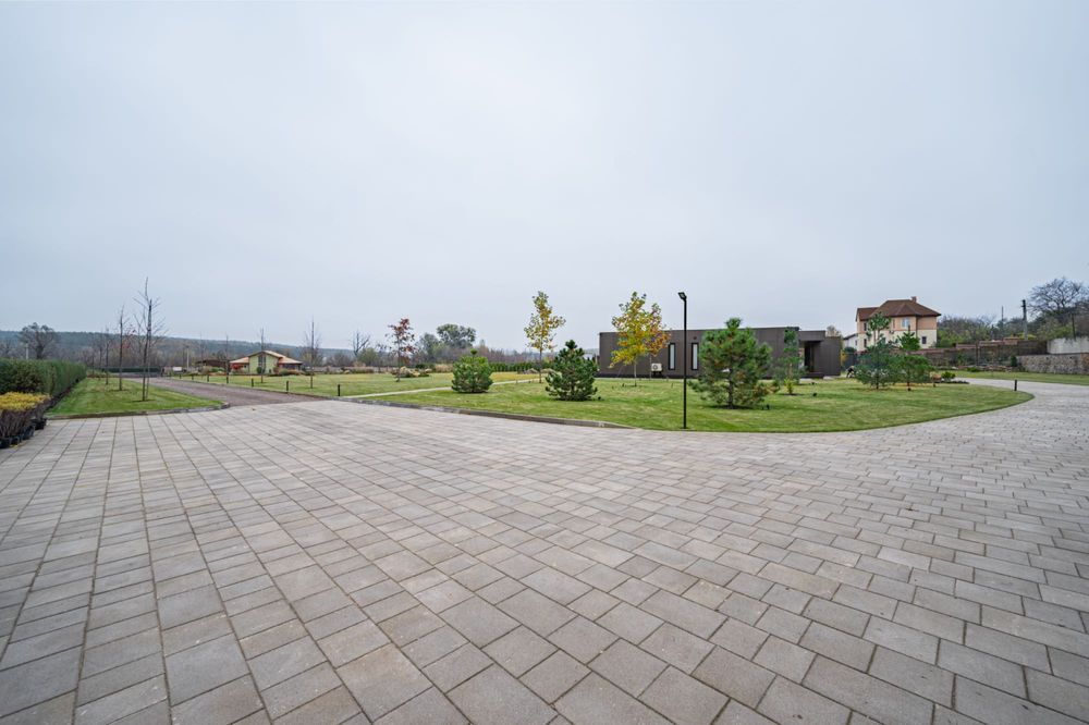 Продаж сучасної садиби у с.Велика Солтанівка - 1,1841 Га.