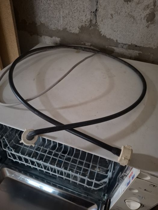 Посудомоичная машина BOSCH