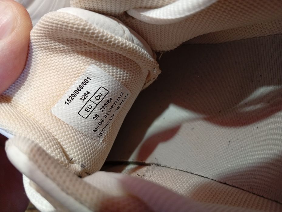 Кросівки жіночі Bershka 36 розмір