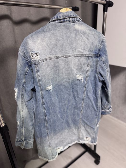 Джинсова жіноча куртка