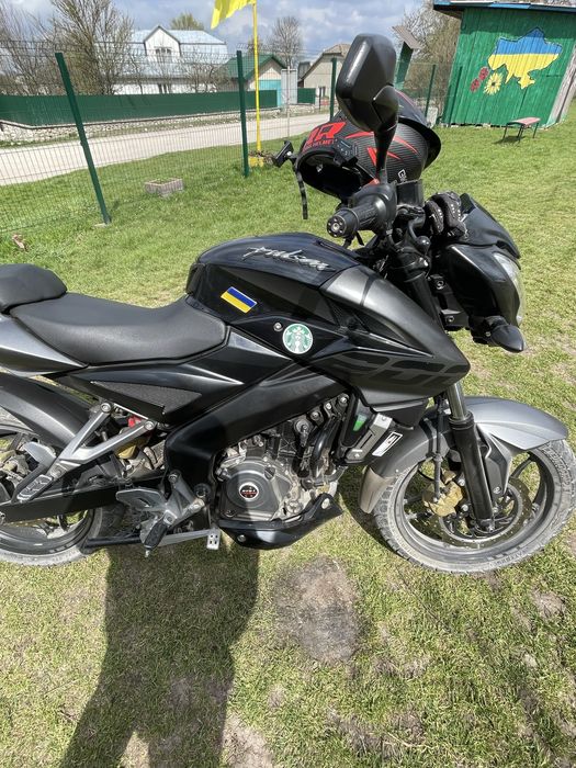 Bajaj pulsar ns200