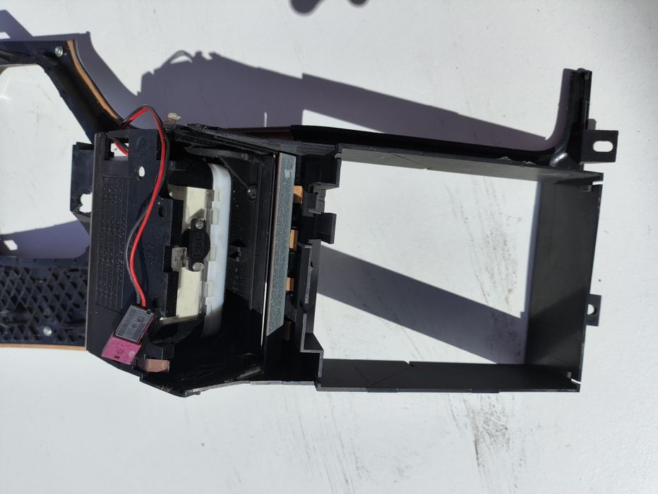 Consola BMW e39 bom estado