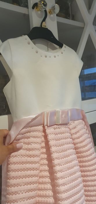 Sukieneczka dla dziewczynki