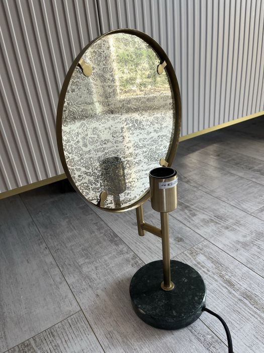 Lampka nocna, salonowa, kamienna podstawa.