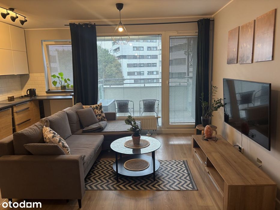 Mieszkanie 2 pokoje, 43 m2 + balkon + miejsce parking. , Os.Botaniczna