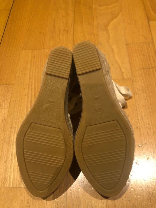 Sandálias tecido e corda